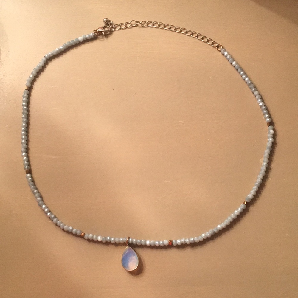 chocker necklace